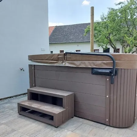 U Dvoraku Lägenhet Veselí nad Lužnicí
